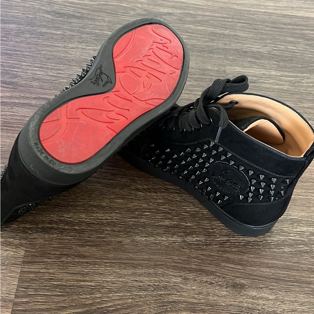 Christian Louboutin size 7 - Picture 2 of 4